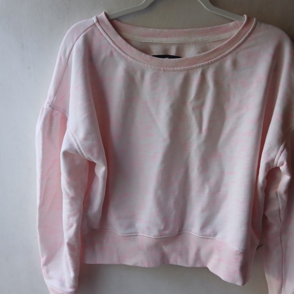 UGG SWETSHIRT - Picture 8 of 9